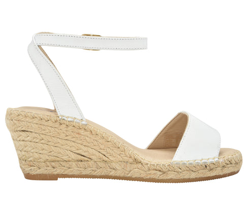 Andrew Stevens Footwear Logo